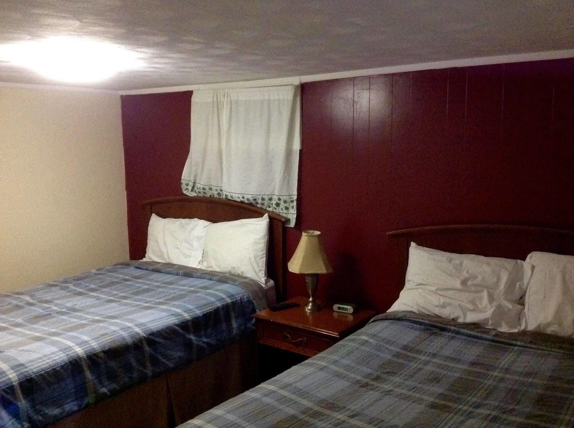 Relax Inn Webster Екстериор снимка